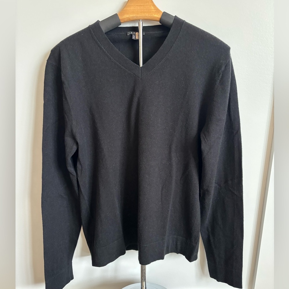 Theory Black Sweater Men’s M